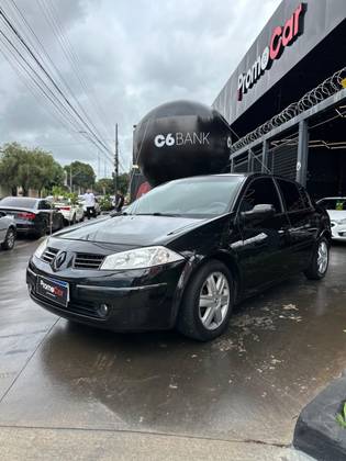 RENAULT MEGANE 1.6 DYNAMIQUE 16V FLEX 4P MANUAL RENAULT MEGANE 1.6 DYNAMIQUE 16V FLEX 4P MANUAL